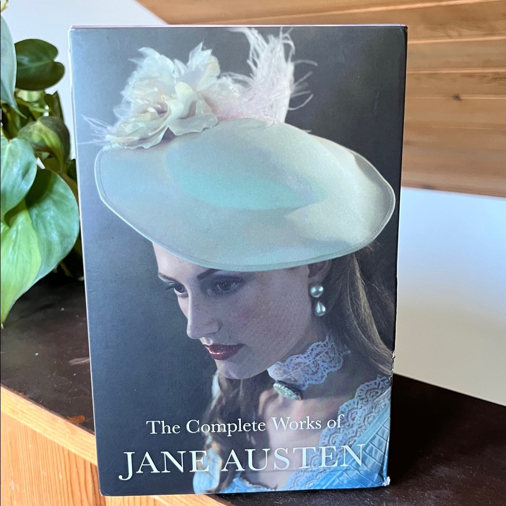 Jane Austen Novel Collection Box Set - Picture 4 of 4